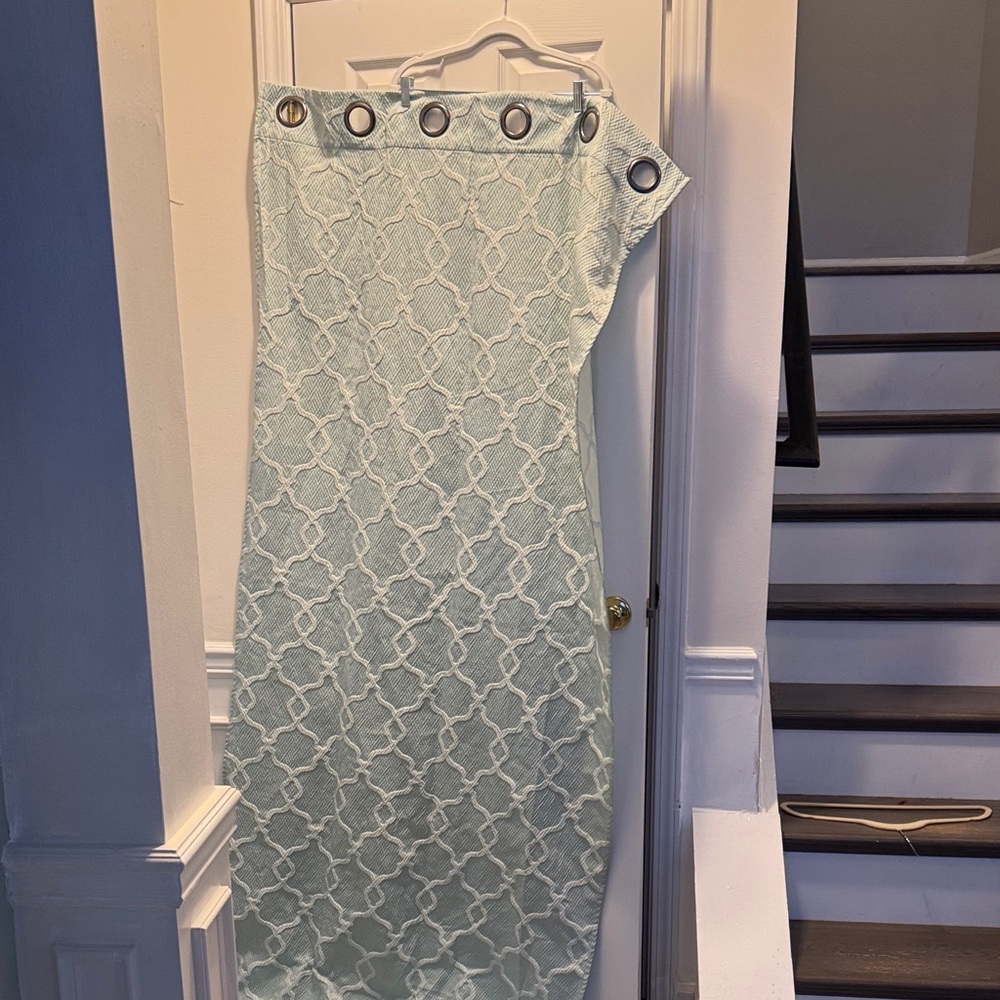 Geometric Patterned Mint Green Curtain